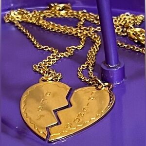 Gold tone “Best Friends” necklace (2 pcs/set)